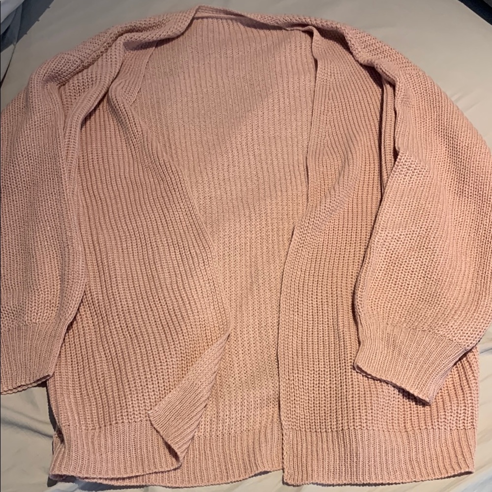 Super cozy oversized pink knit sweater